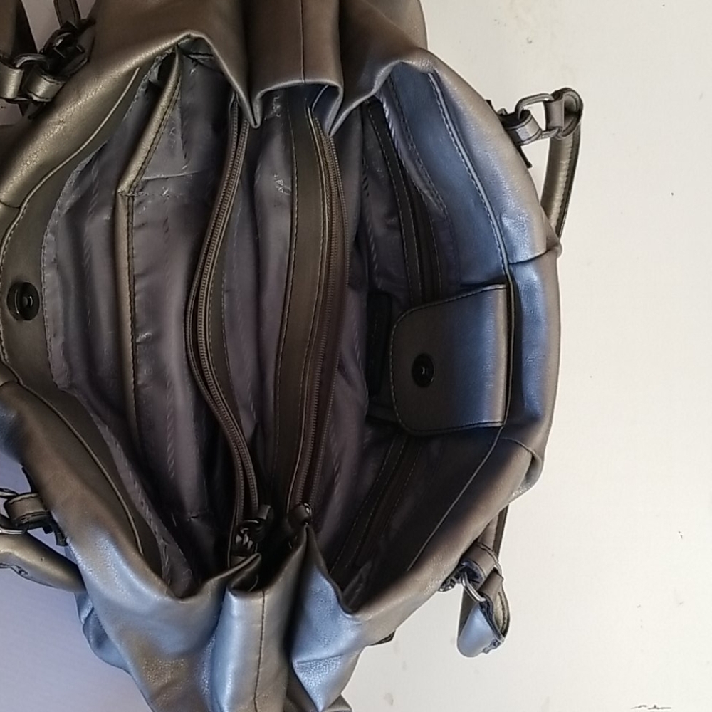 Purse - Picture 2 of 3